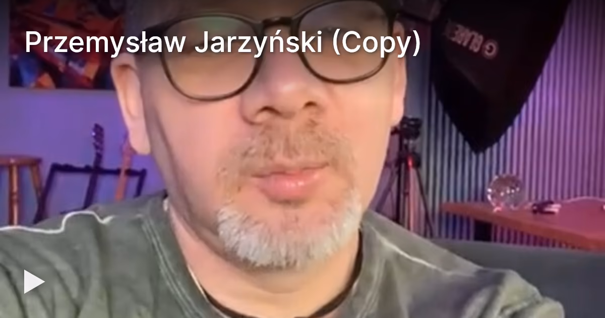 Kadr z opinii wideo: Przemek Jarzyński